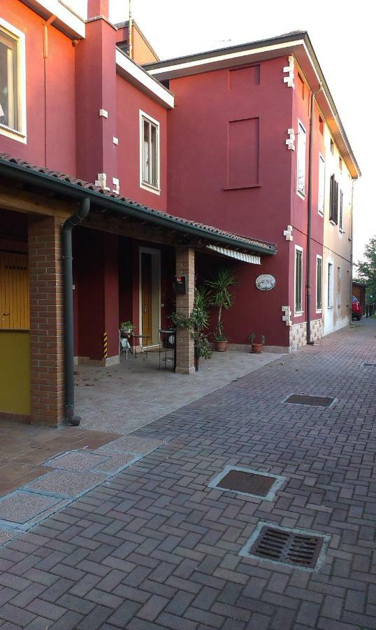 Al 54 Bed & Breakfast San Giorgio di Mantova Exterior photo